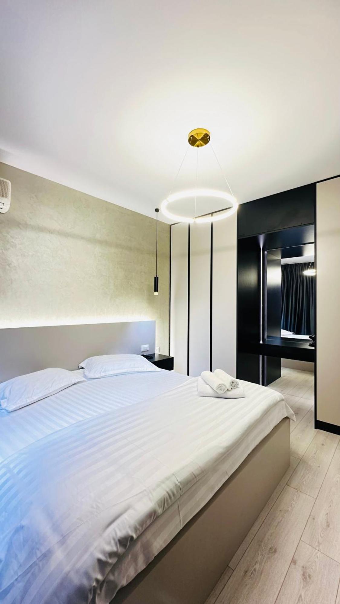 Luxurious Central Stay - Self Check-In تيرانا المظهر الخارجي الصورة