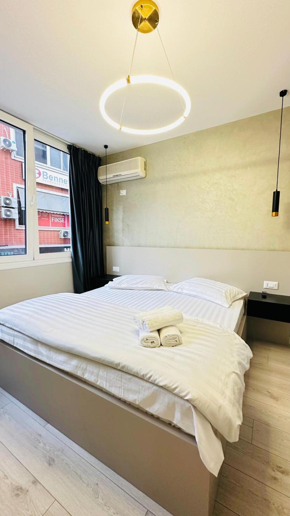 Luxurious Central Stay - Self Check-In تيرانا المظهر الخارجي الصورة